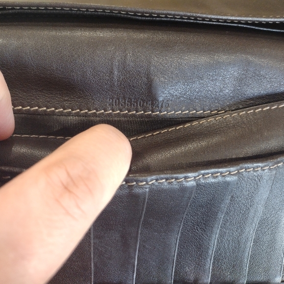 Gucci Monogram Heart Continental Long Wallet - Picture 7 of 17